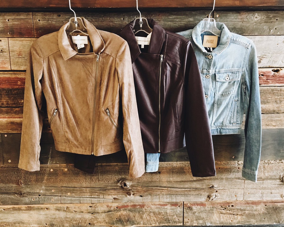 Shop_RearEnds's tweet photo. Take a peek at this cozy jacket line up! 🍁🍂 Cooler weather is coming fast..stay warm and stylish! 🍂🍁 https://t.co/ewLyaYwWH9