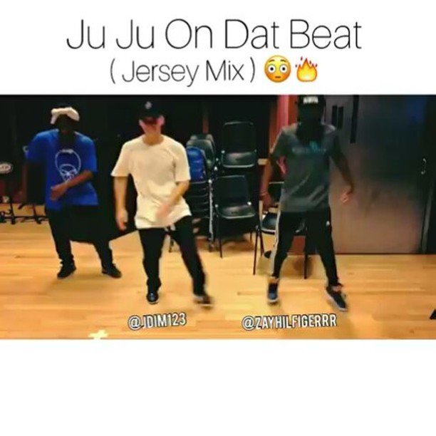 101Steps_'s tweet photo. #Dancer from @zayhilfigerrr @jdim123 #JerseyMix 🔥🔥🔥 #TagAFriend | #Zaymovement 🎐#101steps #Dance #Music #Dancecha… https://t.co/M74rdiYoWt
