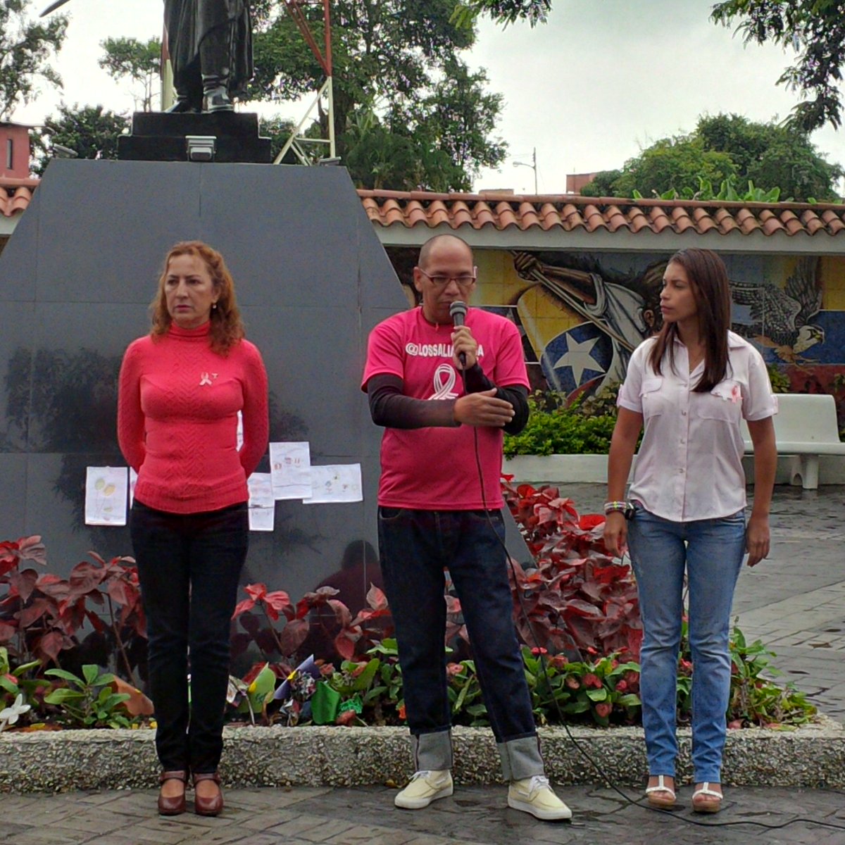 claudiajtoro's tweet photo. Gracias @jucediaz de @lossaliasrosa por compartir tu valiosa experiencia #DiaContraelCancerdeMama https://t.co/e12JUnQX90