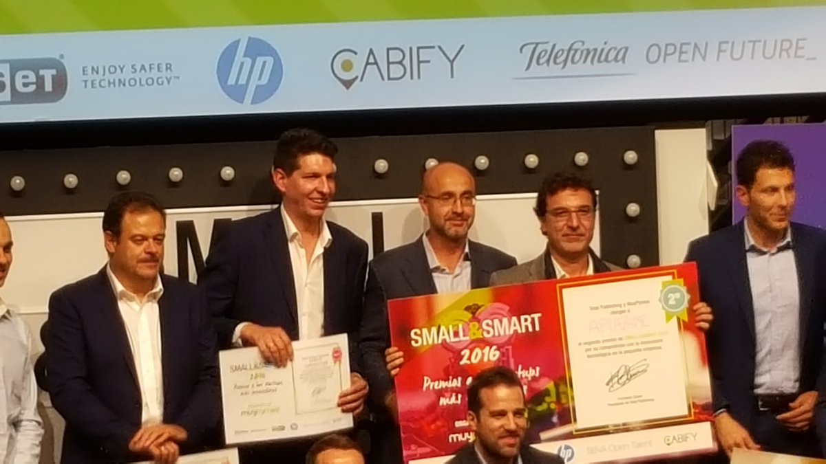 jgarridoo's tweet photo. #HelloTeam de @CLAVEi  finalista de #smallsmart2016 https://t.co/KLYmckUEmA