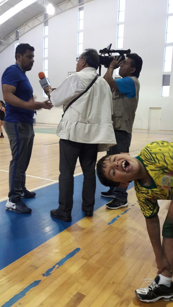 nachomansp's tweet photo. Abdiel disfrutando a su forma la entrevista jajajaja https://t.co/cLXyft0bU5
