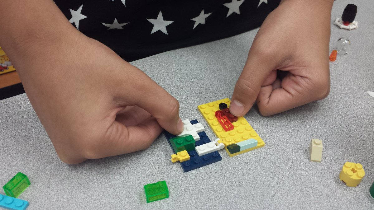 BobbieLoweTL's tweet photo. Finger car! #trumanmakers https://t.co/JPwfsIMjdp