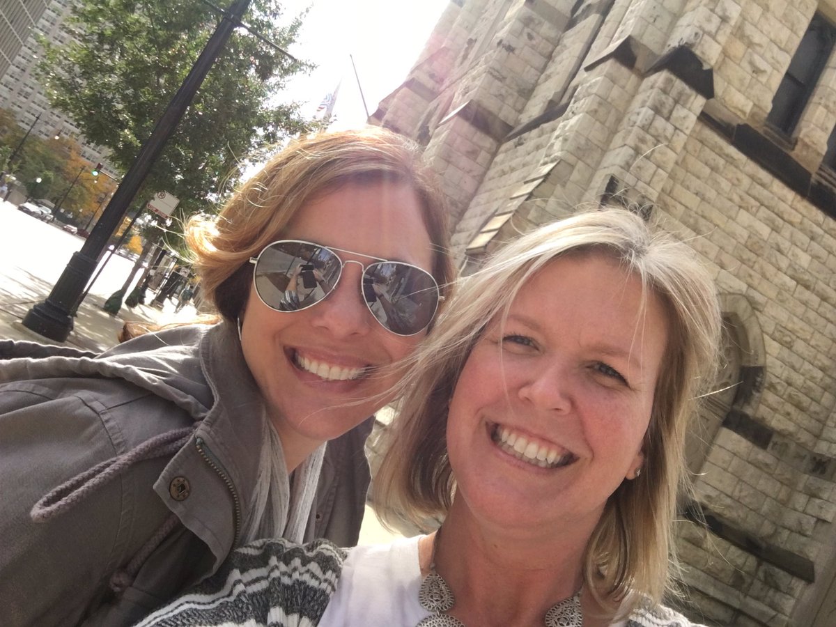 TRIMurph's tweet photo. Why do I have to leave you, @MBalleydier? #pediturnedweird #bagsandoil #lovethisgirl https://t.co/rhmREqox9s