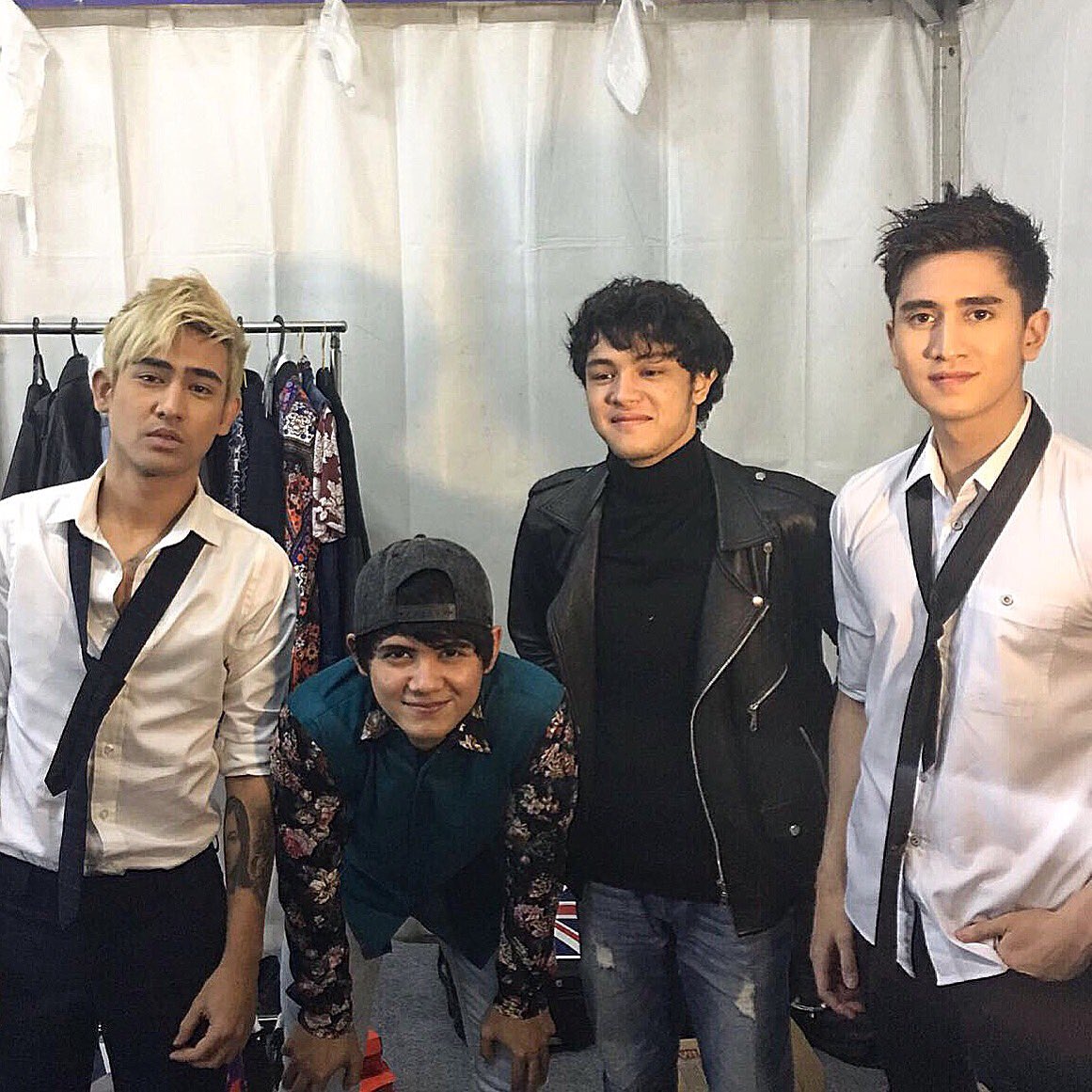 BranastaVerrell's tweet photo. Fun gig tonight with these boys. https://t.co/SwbGGd50kc