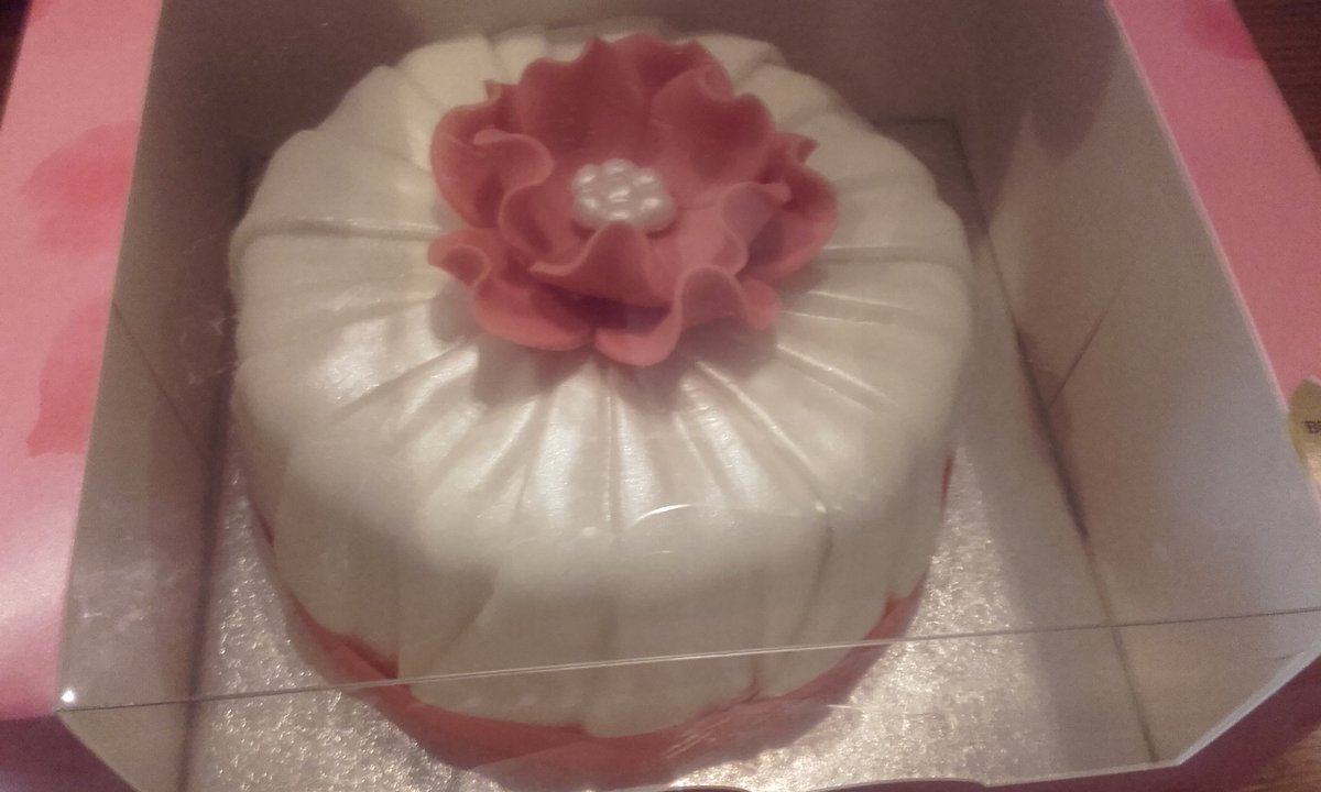 Amazing cakes! october birthdays celbrating with us <a href="/SpencerGraydon/">Spencer Graydon</a> <a href="/Jimbentley10/">Jim Bentley</a> <a href="/WeAreSUGM/">WeAreSUGM</a> <a href="/LauraDunelm/">Laura Dunelm</a>