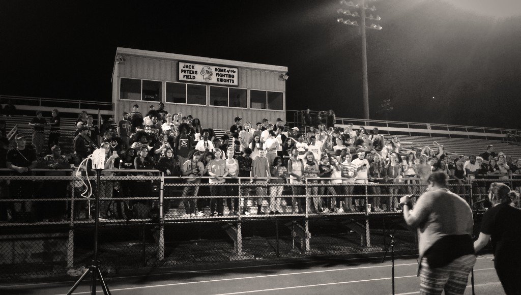 HCPSRobinsonHS's tweet photo. #LightTheKnight!  RHS! https://t.co/MSyFSFN5Zz