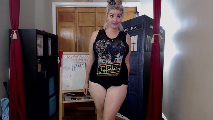 I'm online now to play some Cards Against Humanity with you! Always a SUPER fun activity! :D https://t