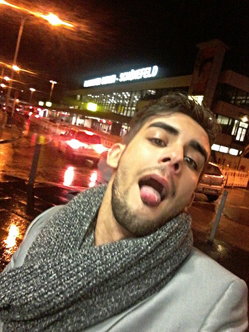 Good night Berlin https://t.co/unjuG1Dcz5<a href="/tag/thanksgroobyteam"class="tags"><span>#thanksgroobyteam</span></a>