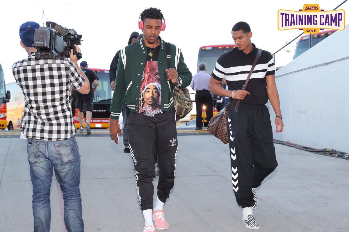 O Xrhsths Los Angeles Lakers Sto Twitter Uncle P Jc Get The Start Tonight