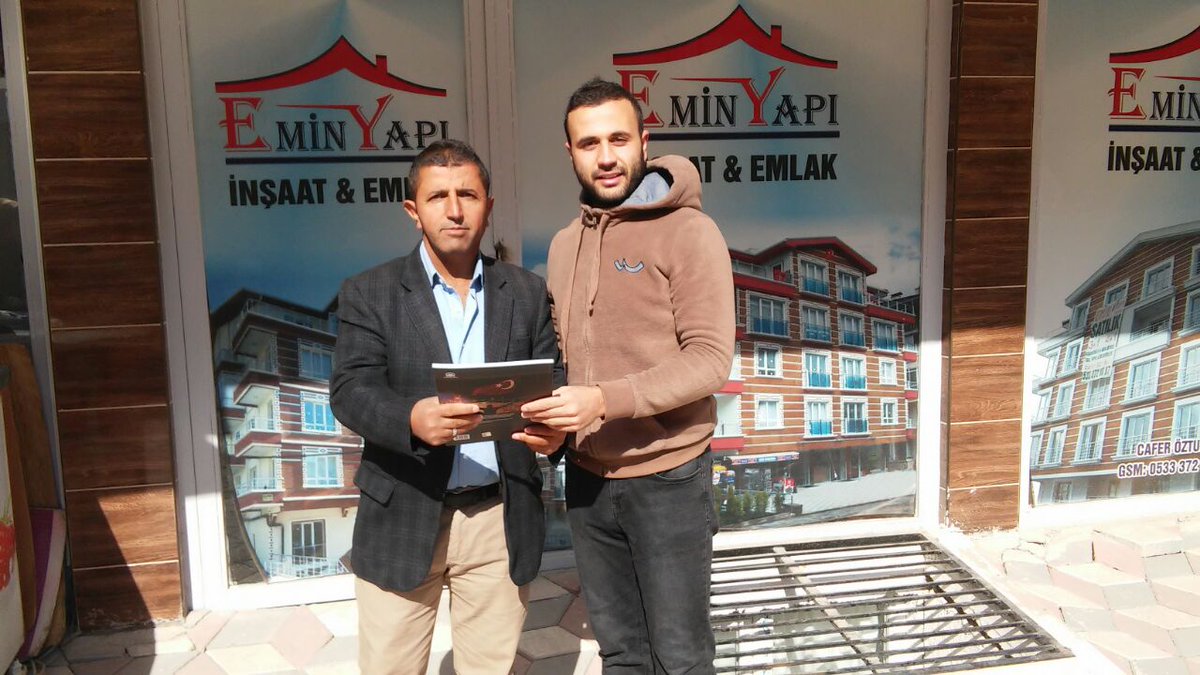 AkGenclikMutlu's tweet photo. Mahallemizde seçmen ziyareti yaparak üye çalışması gerçekleştirdik.

@MAbdullah19 
@kurtcancelebi 
@fthsahiner https://t.co/sqCXXOeTcV