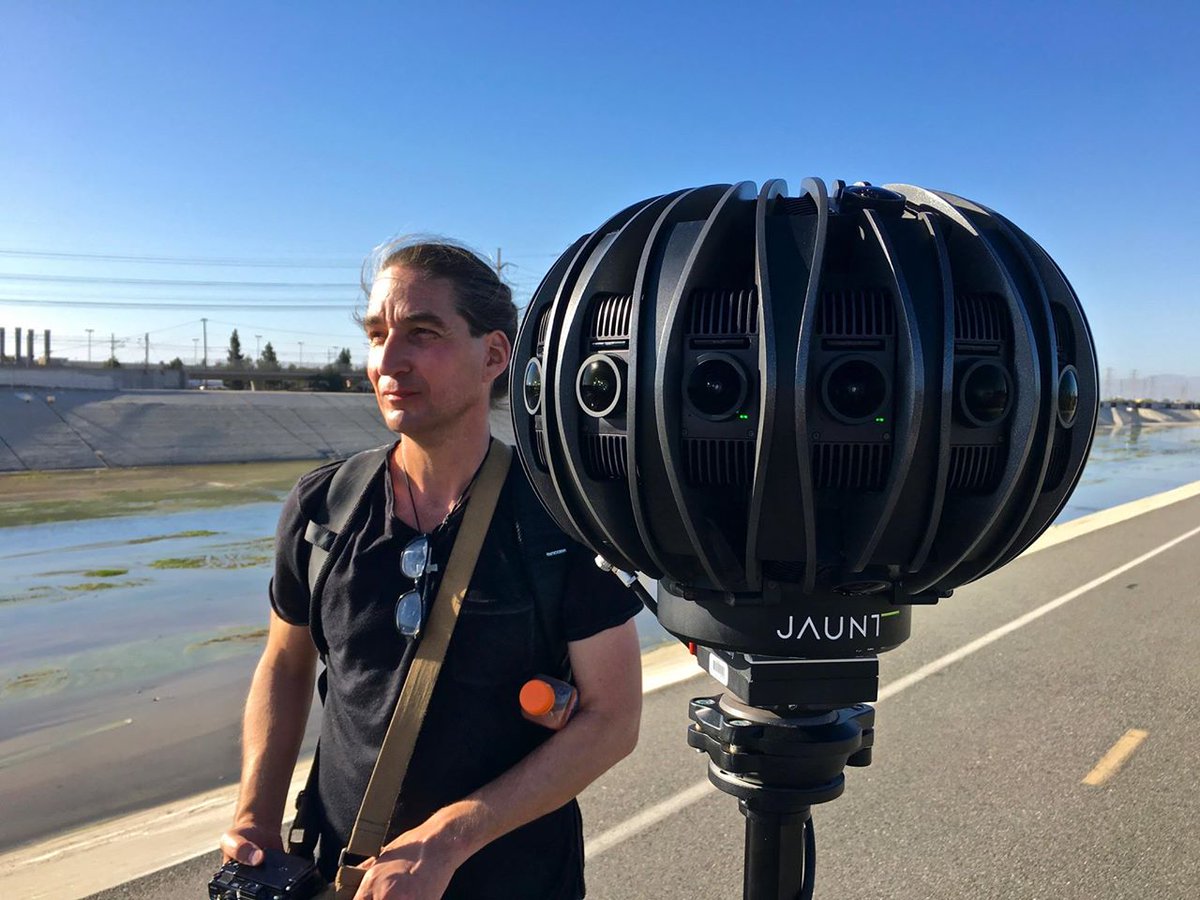 PacificVR's tweet photo. Great article @archpaper by @_p_antonio about the @LARiverVR project and the future of the #LARiver https://t.co/ZWCNzAINgu   #VR #larivevr https://t.co/AqPU9IEEYw