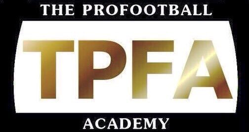 soccer_smart's tweet image. It was great speaking with the first &amp;amp; second year student athletes @ProFootAcademy! Great to see @prosoccerscout as well!👍🏼 #GreatProgramme