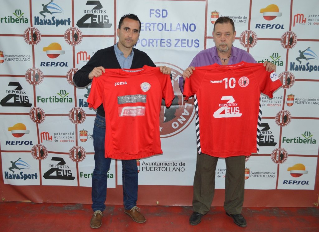FSDPuertollano's tweet photo. El @FSDPuertollano y el Balonmano Ciudad de Puertollano han sellado esta tarde un acuerdo de colaboracion para la temporada 16/17 https://t.co/a9YT9aem7p