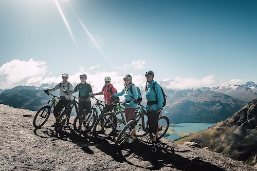 ljenkins122's tweet photo. I wanted to get a picture of women's mtb around the world so I asked the women who work in the sport: https://t.co/CEC4mW7c6B https://t.co/vz1euKsGKY