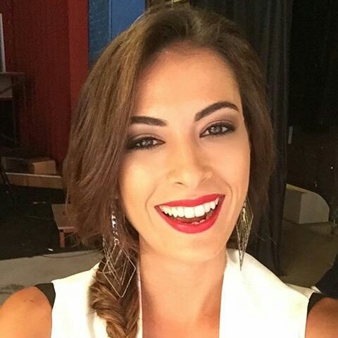 Bir gulusu var kelebek gorse omru uzar <a href="/ezgiavci_/">Ezgi Avci</a>