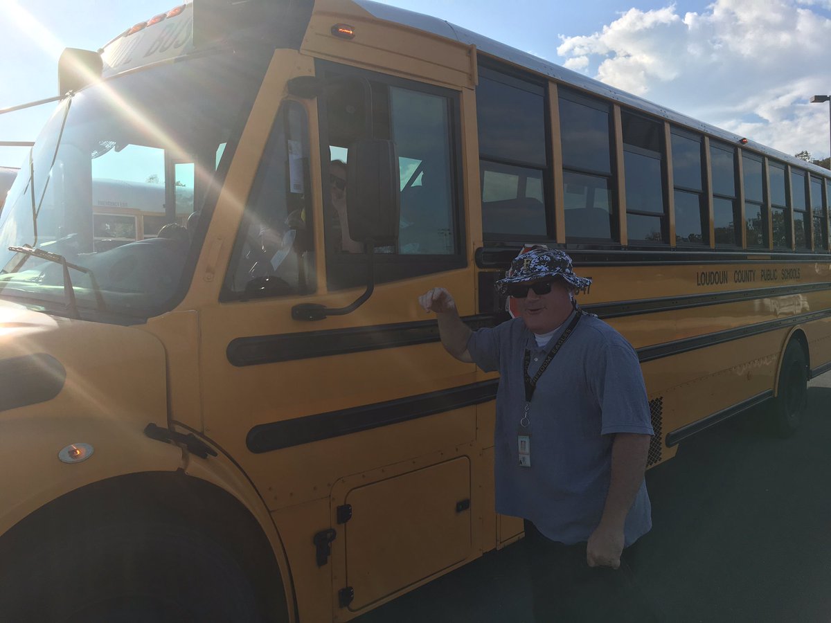 kipchristopher's tweet photo. Mr. Barbini handing out more goody bags for @fhseaglesnest bus drivers - thank you for what you do! #lcpsbus2016 https://t.co/eZik1z9AQi
