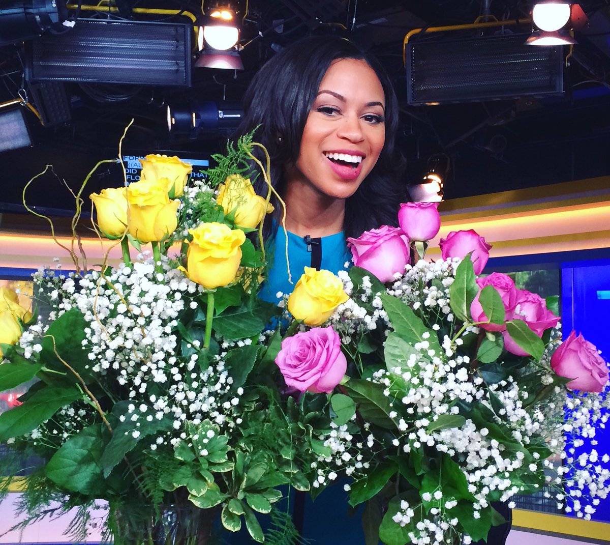 Because 💐 can brighten up any day! #PetalitForward