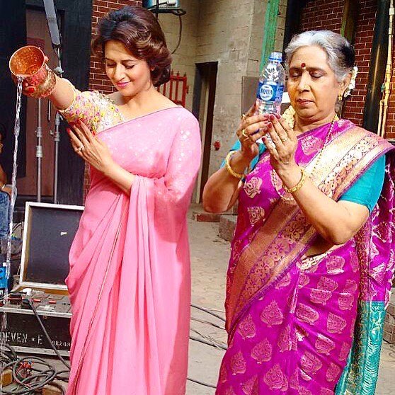 DivyankaClub's tweet photo. Love and devotion has no boundaries.
#SuryaArchana on set.
#FirstKarvachauth #AsliMazaSabKeSathAataHai.
@Divyanka_T https://t.co/bsmLo5gM0k