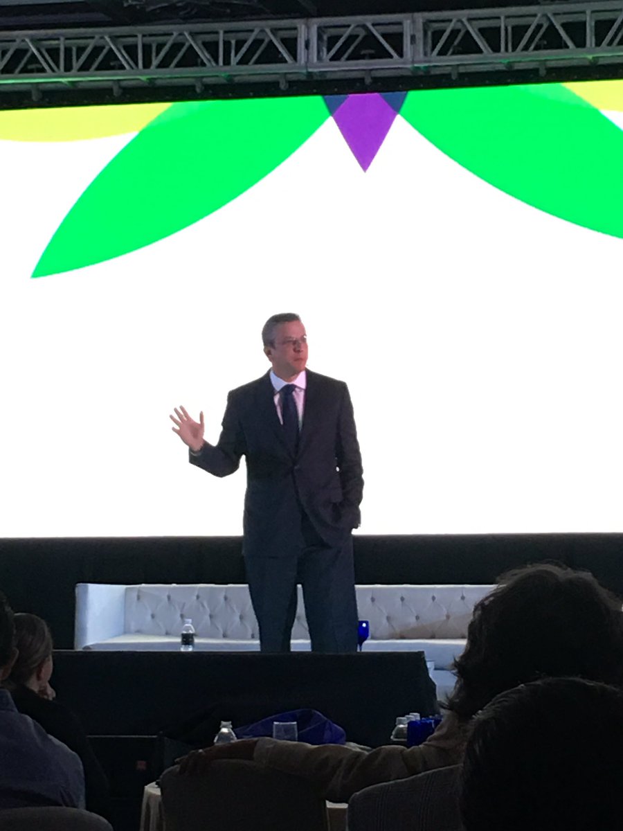 NextGenPharmaPR's tweet photo. El gobernador @agarciapadilla da el mensaje de cierre al evento. https://t.co/1sfyjEBDzW