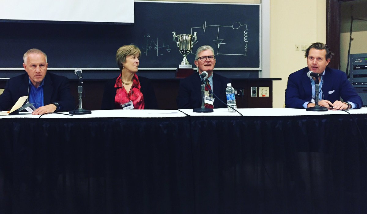 Ryan0Shea's tweet photo. Great panel of experts & #VCs at the #HealthCare #Entrepreneurship #Investment Panel at #Pitt! #PittScience2016 #Innovation #Startup https://t.co/dngRvr0Zh0