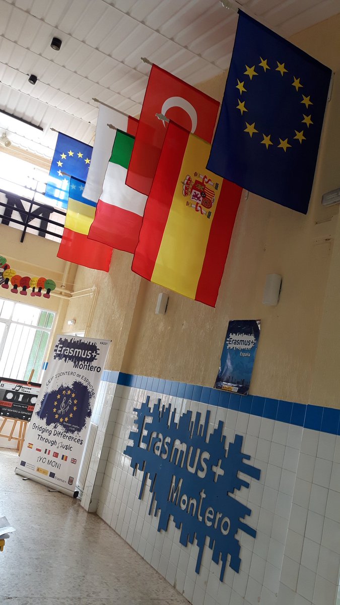 bdtm_project's tweet image. Erasmus corner in our coordinator school Montero de Espinosa 
@sepiegob @EUErasmusPlus