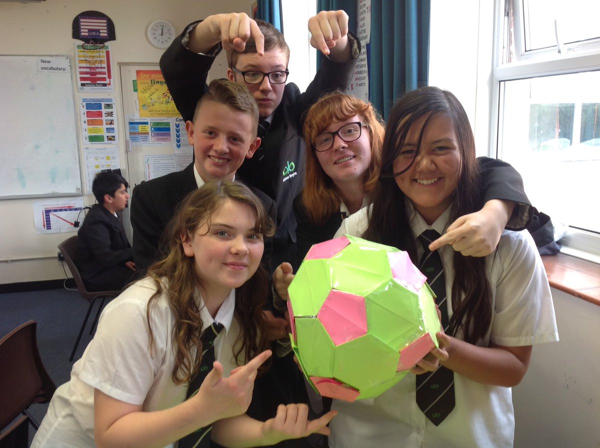 AbbotBeyneSTEM's tweet image. Year 8 have tackled shapes today working as a team to create footballs #deeplearningday