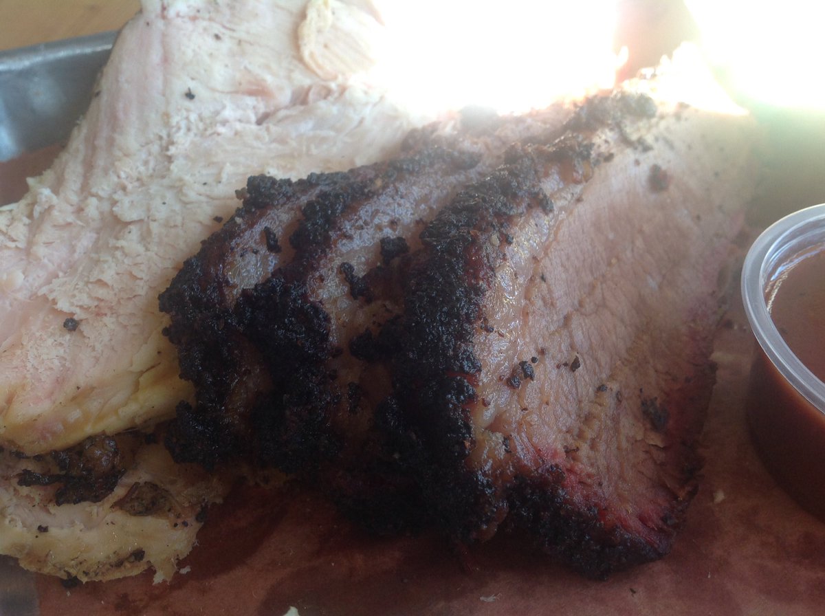 boatmansbbq's tweet photo. @TexasMonthly Brisket and Turkey w/ jalapeño Potato salad and Beans!!
Yum! https://t.co/dCEThc41if
