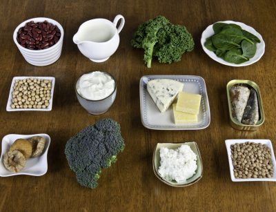 WomensRunning's tweet photo. Calcium does a runner's body good. Here is how to get more of it in your diet: https://t.co/eUbWljnS2N https://t.co/ByQJdDLt54