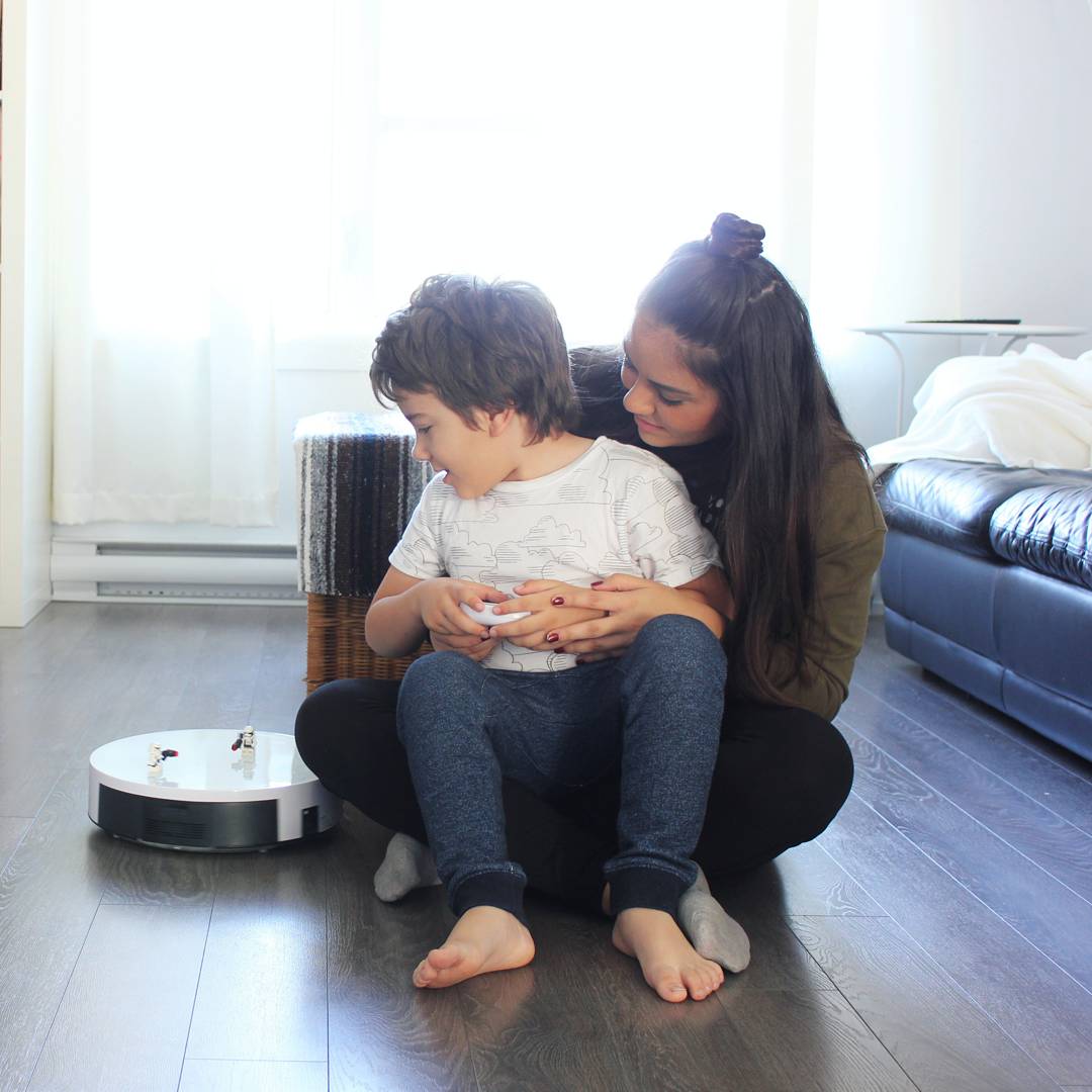 KristeenaMBlog's tweet image. Want to know how we get our dude cleaning hassle-free? With the help of #bObi 😉 @mybObsweep kristeenamichelle.com/2016/10/17/has…