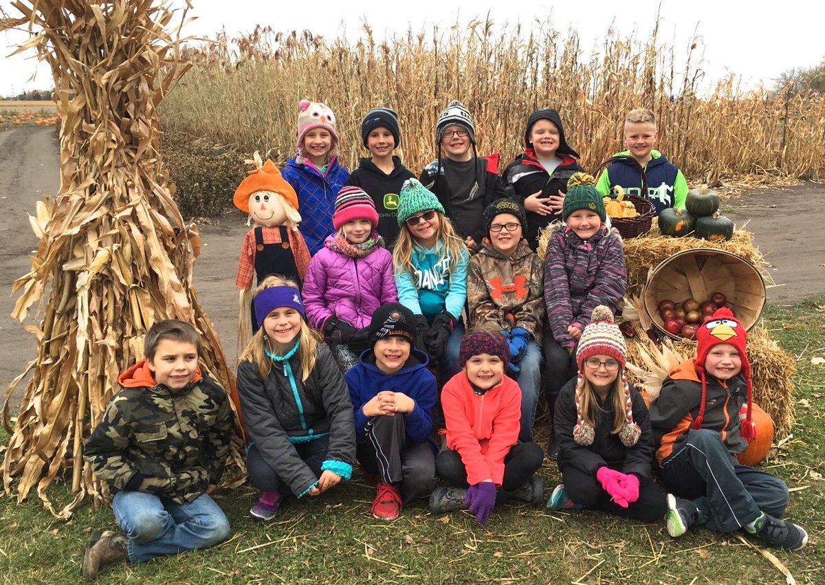 Mrs_Eller's tweet photo. Pumpkin Patch! 🍂🎃 https://t.co/el6W7tYzIt