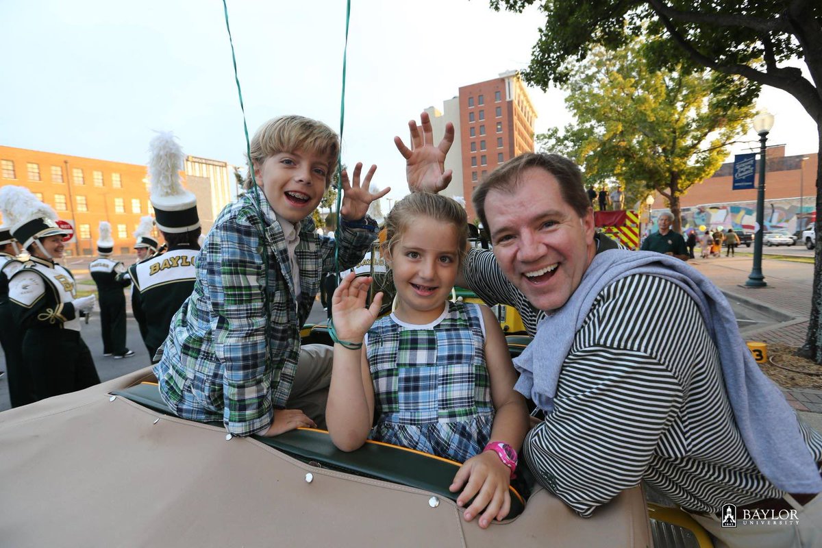 JPGPittman's tweet photo. @JusticeWillett Lookin' sharp your honor. Still not up to Wee Willett sharp though! Sic 'em. #CC #AnythingForBaylor https://t.co/Tp2drtxMrY