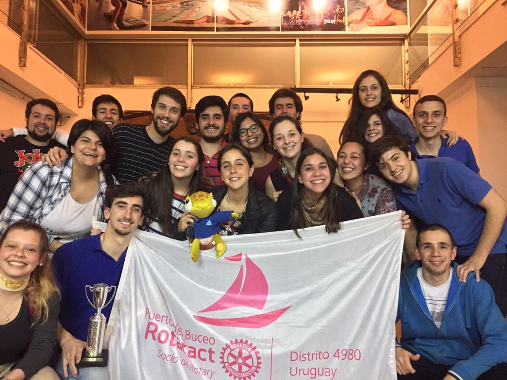 RotaractPDB's tweet photo. El lunes tuvimos visita oficial #LunesDeReunion #RDR #Distrito4980 https://t.co/TjAAU822lh