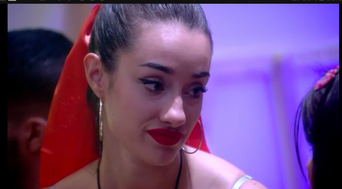 delareche_'s tweet photo. Bonita #TeamAdara #GhDirecto #FiestaGrease https://t.co/IovBRurdaI