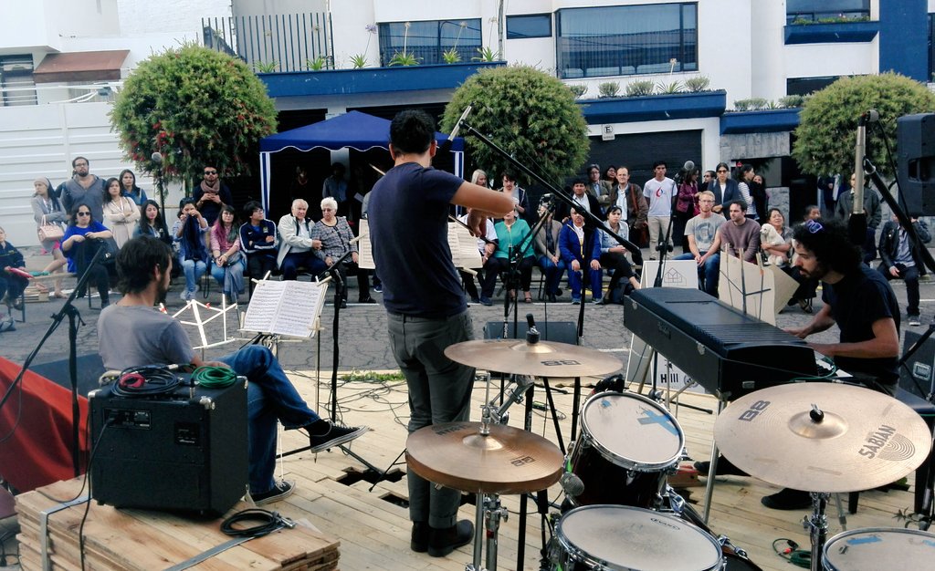 tornocolab's tweet photo. Hermoso el concierto que hoy da vida a nuestra calle ¡Ven al #proyectoespora de #habitat3 en Torno https://t.co/BPCfnnDXXK