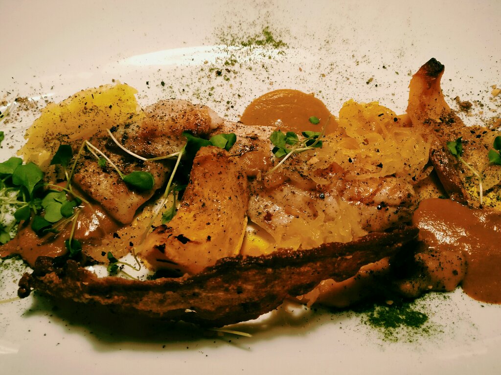 Table_DC's tweet photo. Fall preview tonight: Fluke served with winter squash, pumpkin spice, Japanese curry, and Dukka spice. https://t.co/8e8i1oquJw