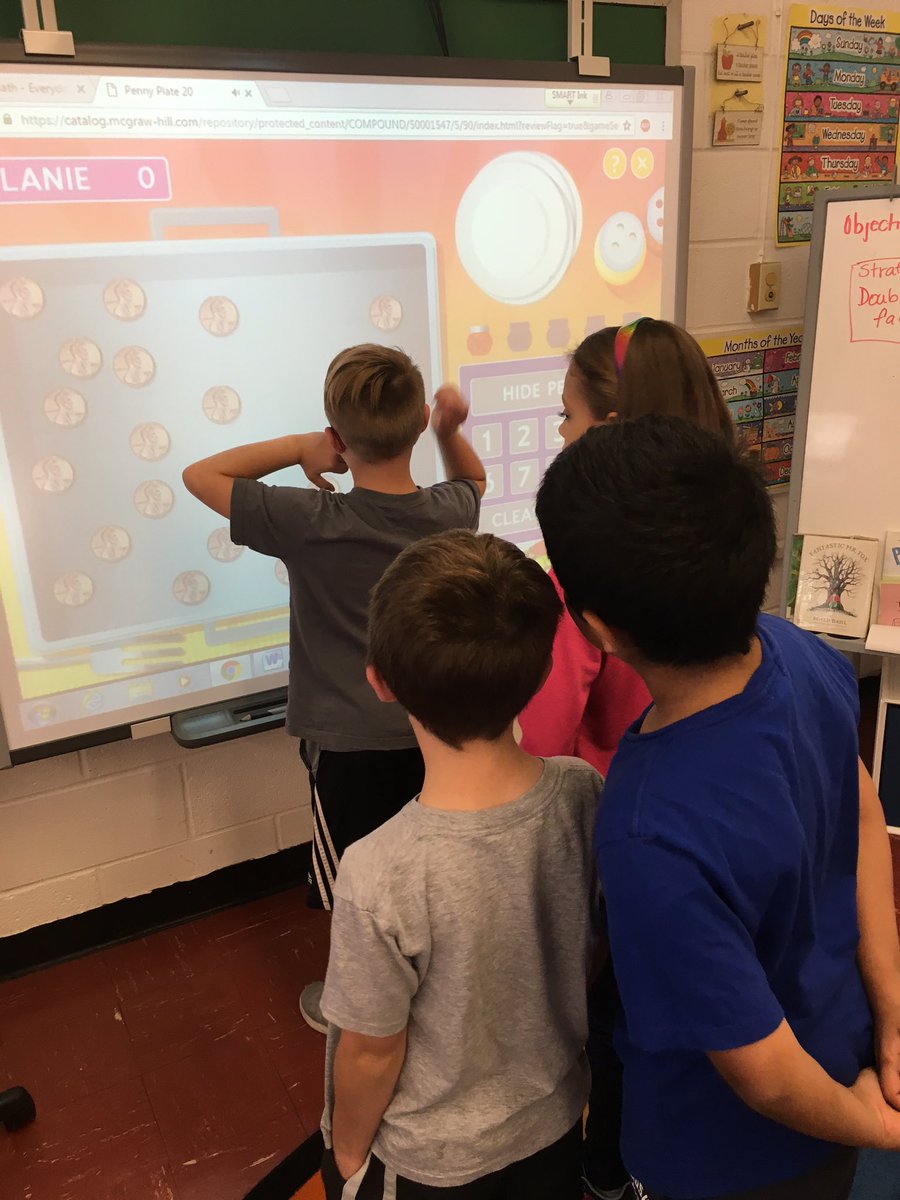 MrsKarpenski724's tweet photo. Early finishers in math playing #snapmath #exchangegame and #pennyplate #NMnews @NMGibbs_NJ https://t.co/94uGRfiNsc