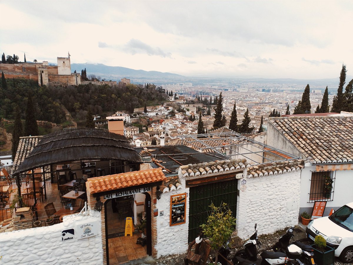 ViajaEnElMundo's tweet photo. Granada, España 🇪🇸 https://t.co/n56XqXGBib