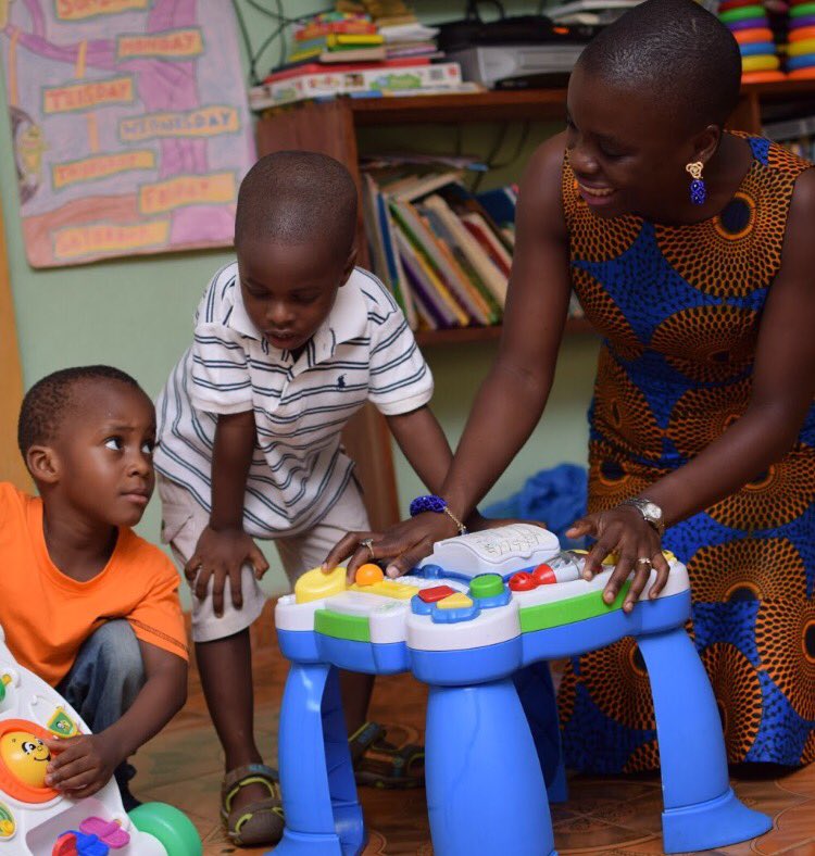 WCAWorld's tweet photo. Check out our latest #Bosschique this month @PikinMama and learn what it means to lead a stellar team! https://t.co/hBJTVWmziz #sierraleone https://t.co/v3GZZXUtWi