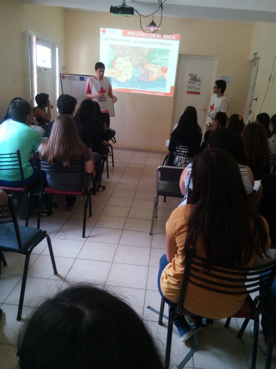 CRArgsanjuan's tweet photo. Charla de #PrevenciónSísmica en el marco del taller Aprendiendo a Servir sumándonos a la sensibilización por el #DIRD2016
#VivirParaContarlo https://t.co/MNXD2FPfmr