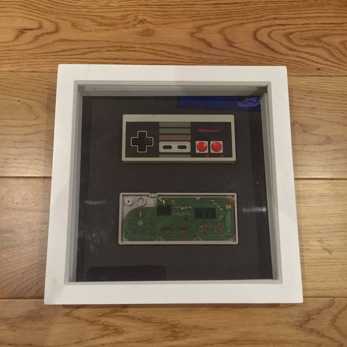 BachPad1's tweet photo. Nintendo NES Deconstructed Controller W/ Frame Showing Internal Circuit Board. 
£27.50
https://t.co/UuWr3zbPEz 
#nintendo #retrogaming #nes https://t.co/Pce5q4Nvsn
