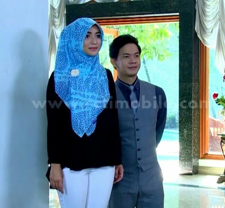 deeHZR1302's tweet photo. Makin kesini makin Mirip @citraciki @arsyilrahman Insha Allah Jodoh Dunia akhirat. Aamiin. https://t.co/vPtgHK69GY
