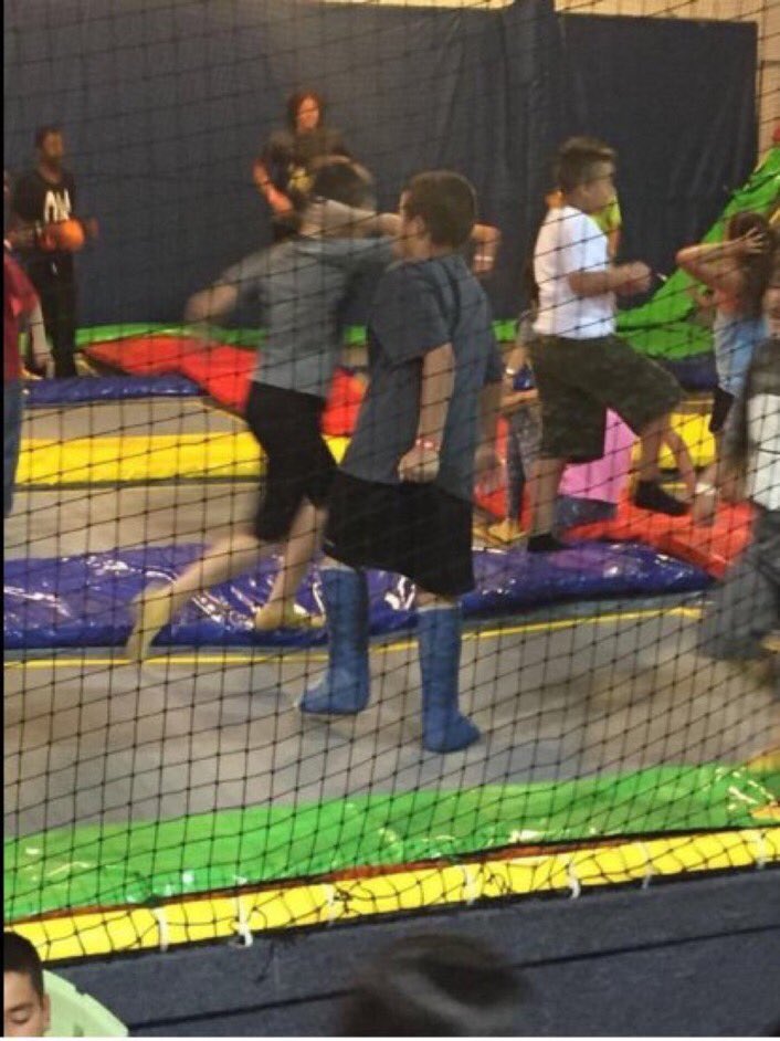 MeninistTweet's tweet photo. This dude can go jump on a trampoline with 2 broken legs but you can't text back https://t.co/uALqDhsO1i