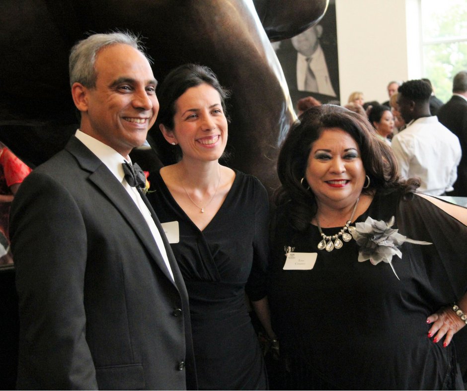 FresnoStateAlum's tweet photo. Photos from #TopDog2016 are up! Visit our Facebook page to see pictures from our inspirational evening! https://t.co/Uzx0vojs4w