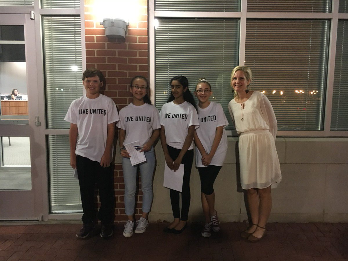_BAMillerFCPS's tweet photo. Great job presenting to the BoE about kindness &amp; Character counts! #fcpsmd https://t.co/c2oGR83cba