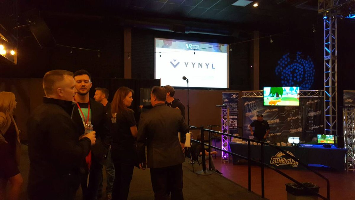 DTXcreative's tweet image. If you want to do something fun before watching debate join the VR bash 2016