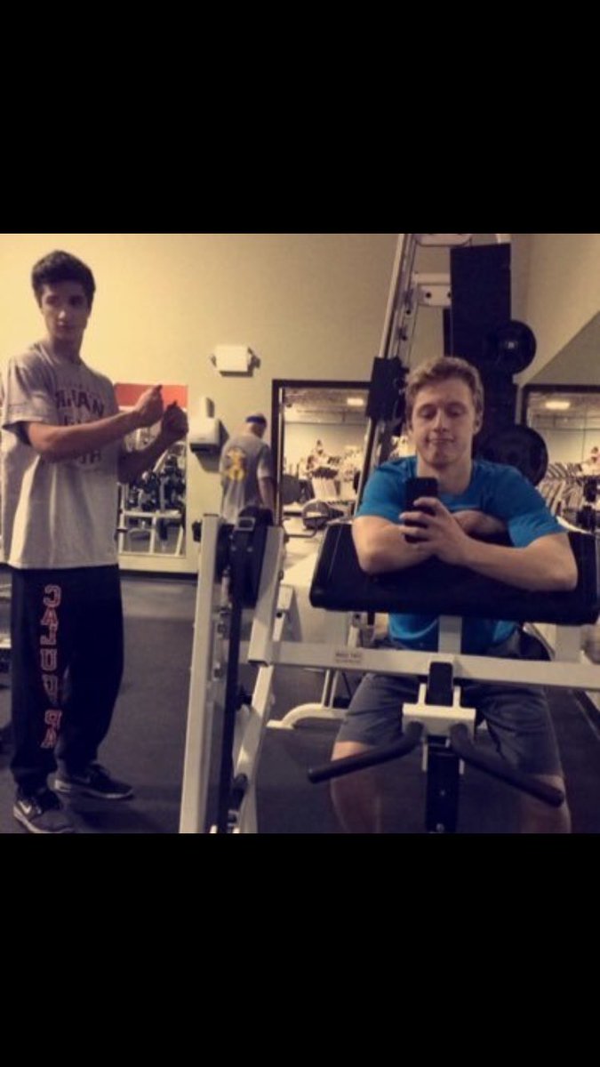 fails22's tweet image. Happy birthday to @tttownsend21 live you bro😘❤️#extentioncord #ss #bb