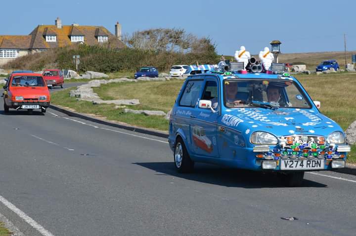bsidefest's tweet photo. #70images number 54 is a great snap by @Portland_walks of the Reliant Robin parade by @MemphisHennessy at #bside16 #70things https://t.co/bAtZsvBSnK