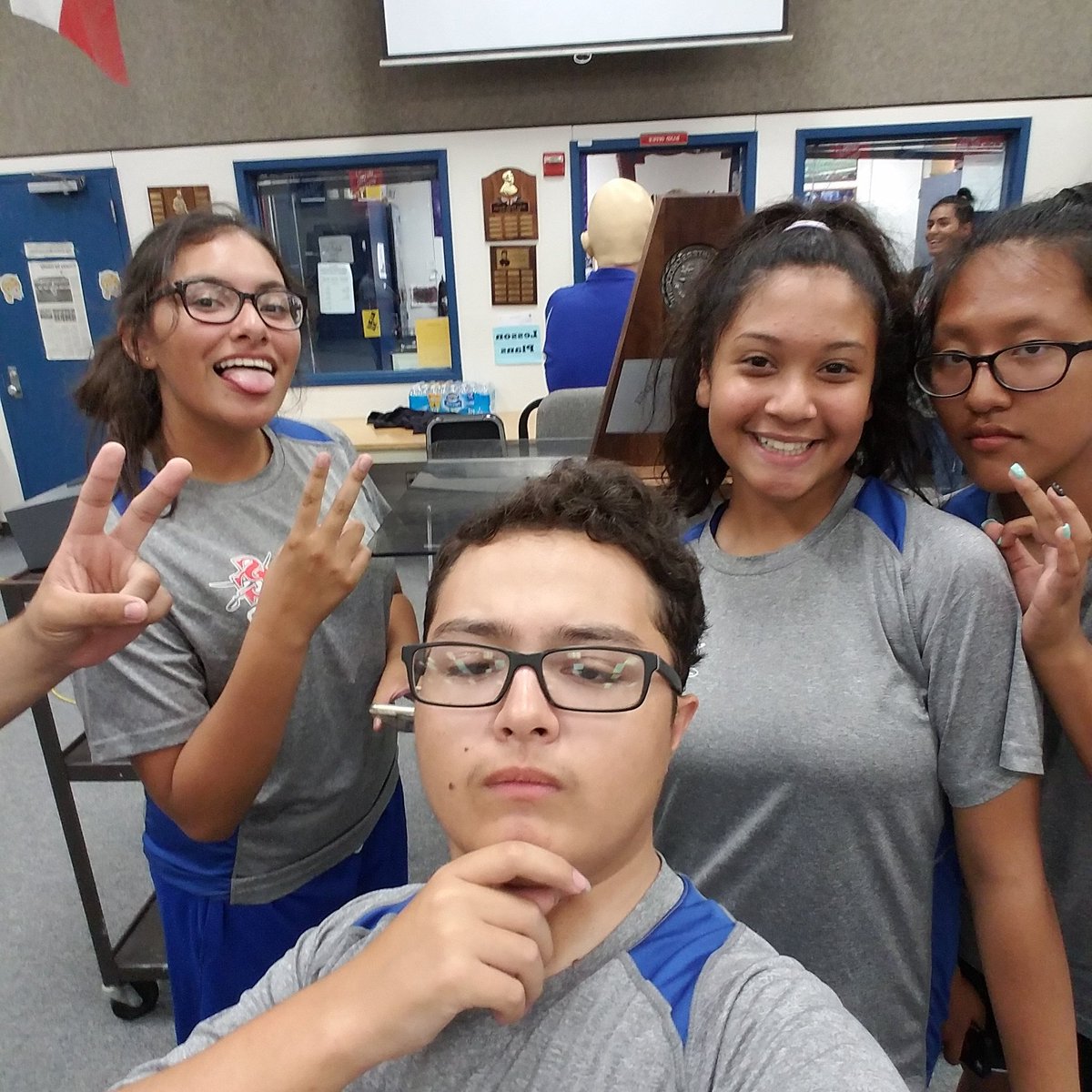 AxiomSSB's tweet photo. Straight Juans (1) at UIL. Area Bound. #SouthSide #ColonelBand #ColonelsChicken @SpartenOps12 @emmyespinosaa https://t.co/jRCLg7jqLX
