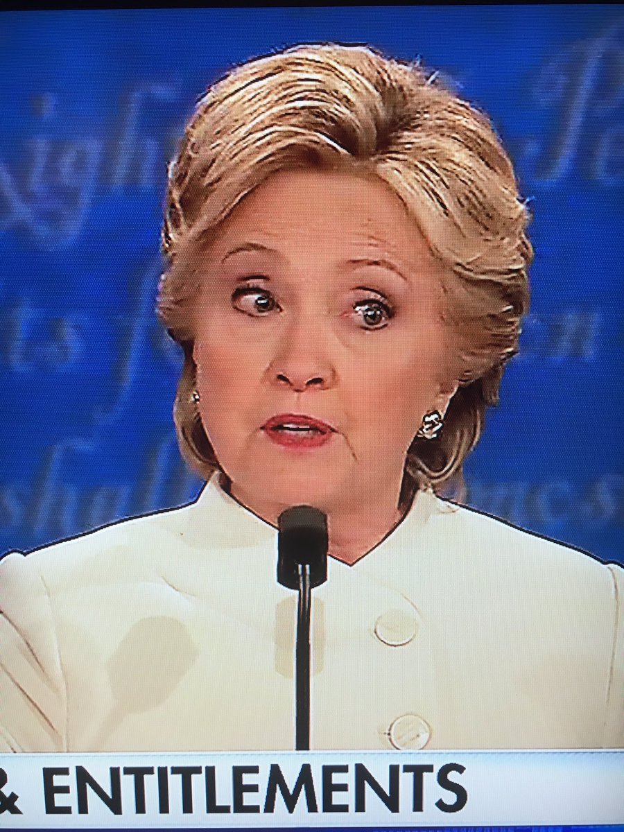 Crazy eyes Hillary Clinton return in Cleveland