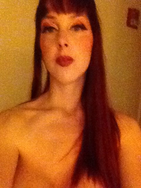 Unaltered photo... Weird lighting I guess. https://t.co/LTGNVOotuZ